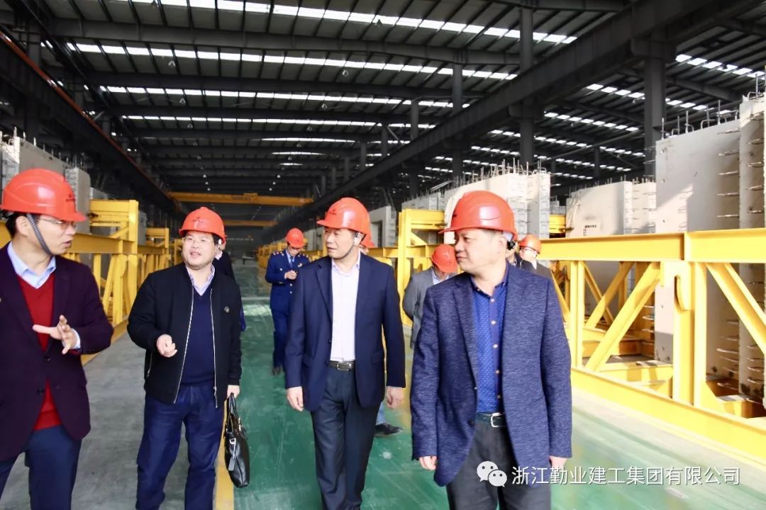 1543458046508862.jpg 640.jpg